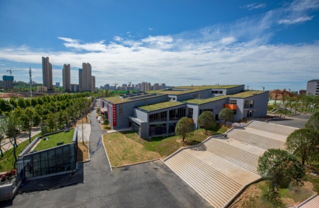 恒定一年，重塑一生：恒定中学高复部招生简章